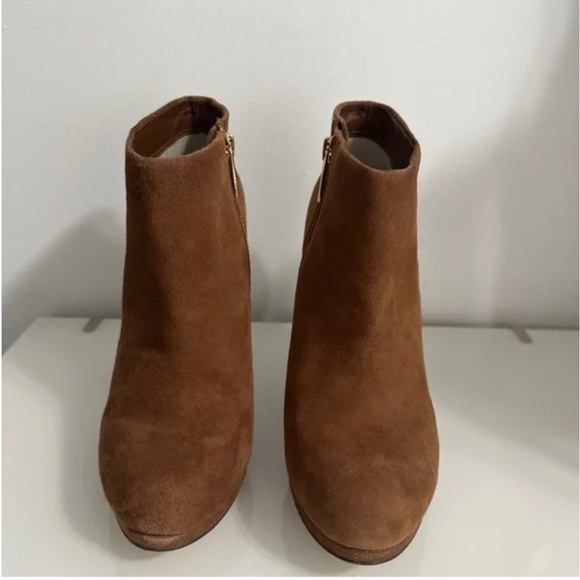 Like-New- Michael Kors Brown Gold Suede Side Zip Heel Ankle Boots (6) - Picture 7 of 12